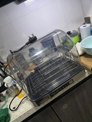 消毒烘乾碗碟機