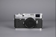 Leica M2 Button Silver