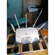 AC1350 C60 Dual Band Wi-Fi Router