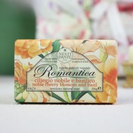 NESTI DANTE Handmade Soap 250g ผงซักฟอกผิวหน้า ผ้าเช็ดตัว น้ำหอมดอกเดซี่ ผลิตภัณฑ์ทำความสะอาดส่วนบุค