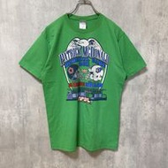 古著 Patrick McDonald 2011 美式足球短袖印花 T 卹，綠色，復古，M 碼