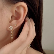 My.SO:: E76 {Florence Flower Window} Dangling ・ Silver Needle Earrings (White, Black)