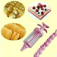 Cake Decorating 8 in 1 Cake Mold Decoration/