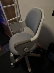 Iloom chair