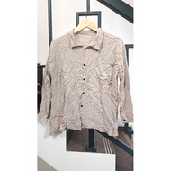 KEMEJA PRELOVED HAGIA SHIRT