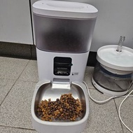 自動餵食器