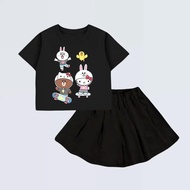 Set Váy Xếp Ly Trẻ Em Hình Gấu Nâu Và Hello Kitty Trượt Ván Đáng Yêu Chất Vải Thun Cotton Mềm Mịn