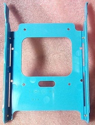 華碩機殼使用 3.5吋硬碟架 HDD TRAY