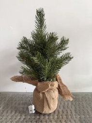 Miniature Christmas Tree with Lights 小型仿真聖誕樹 座枱擺件 40cm高 帶燈串