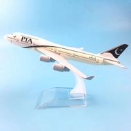 16CM 1:400 Scale 747 Alloy Metal Aircraft Model Air Pakistan B747-400 With Aircraft Stand Collectibl