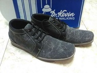 sepatu pria merk dr. kevin