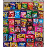 1 Pcs Gantungan Kunci Miniatur Snack Jajanan Makanan Minuman Mie Kemasan / Gantungan Kunci Unik Repl