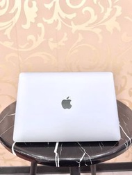台中駿碩 MacBook Pro 太空灰 9成新 無盒無刮傷 (M2/8G/256G SSD/2022)
