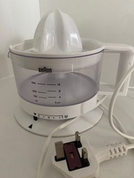 Braun orange Juicers