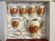 日本🇯🇵DOMANI 朵曼妮 典雅玫瑰花朵🌹陶瓷茶具組::一壺五杯#下午茶#茶壺#茶杯