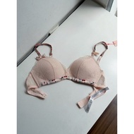 1cm push-up bra, very nice shape, size 34B/B75