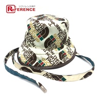 GUCCI 與 THE NORTH FACE 聯名推出的雙面 Logo 帽