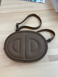 Hermes in-the-loop banane 豬鼻腰包袋大象灰