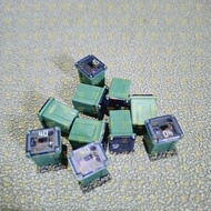 ORIGINAL 40A CENTER FUSE ORIGINAL 40A UNIVERSAL CENTER FUSE 10PCS