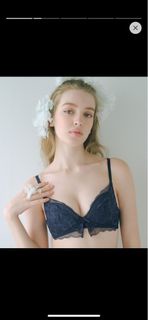 (全新包順豐) Peach john Slit Lace Non wire Bra Set Navy 深藍色 無鋼圈 內衣套裝 mode marie her owns word satami bodi