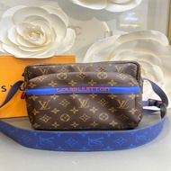 LV 路易威登 新款MESSENGER 郵差包男包 陳冠希同款