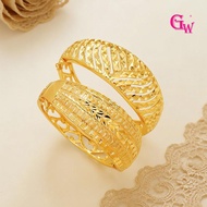 Retro Heavy-duty Design Style Three-dimensional Hollow Texture Bracelet, Elegant And Luxurious To th