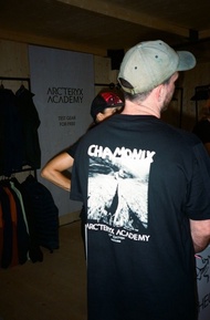 Arc'teryx Academy Chamonix SS T-shirt
法式限定霞慕尼山脈速乾圓領短袖T卹