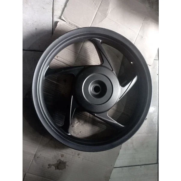 velg belakang standard TPK beat  scoopy  spacy  vario 110  pnp ke semua honda matic 110 cc ORI copotan