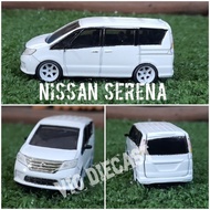 Diecast Miniature Nissan Serena C26 tomica 1 Scale 1:64