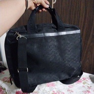 SA bag laptop bag, even though it's really good, not a Japanese fit, fits well, a4 size 38x29