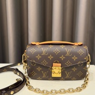 （美包甜價）LV 小郵差法棍 芯片款 M46279 Pochette Metis East West