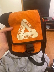 Palace橘色小包