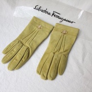 FOAK古著 /庫存新品/Ferragamo草綠麂皮手套