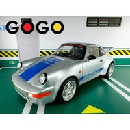 Classic model car Porsche 911 1974 1:24 light version