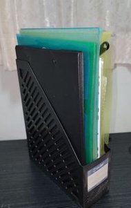 黑色塑料 收納架  雜誌 文件 圖書 雜誌 文件夾 存儲 配件 桌面 辦公桌 辦公室 組織  Black Plastic Organizer Holder for Magazine Book File Document Folder Binder Storage Accessory Desktop Desk Office Organization
