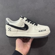 Nike Air Force 1 Off-White 聯名款
