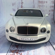 Kyosho Jingshang BENTLEY Mushang Alloy Car Model 1: 18 BENTLEY White BENTLEY Ornaments Collection