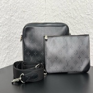 LV/路易威登 TRIO黑武士三合一男士郵差包 缺零錢包 尺寸24×18×4.5