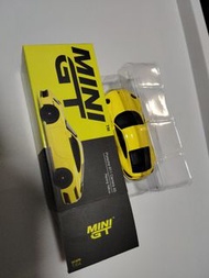 Mini GT 252 Porsche 911 Carrera 4S 模型車