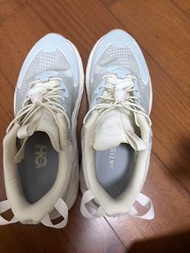 Hoka one one clifton LS