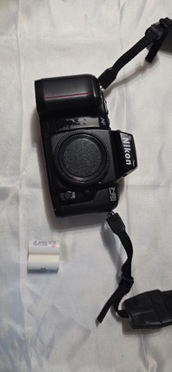 Nikon F-601 菲林相機