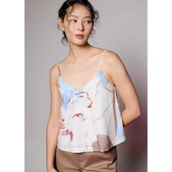 Lb v-neck camisole top in tossed Blooms