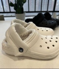 🌺全新100% Crocs Crocband 蓬蓬暖棉洞洞拖鞋 黑色/白色