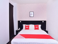 OYO 43959 Astana Hotel