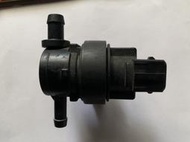 BENZ 原廠 中古 碳罐電池閥 料號0004701593 C230 C240 C250 C280 C300 C320 