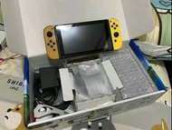 任天堂 NS Nintendo Switch 精靈寶可夢 比卡超 皮卡丘 pokemon  let's go  特别版 限定版 主機 香港行貨 新淨 少玩 齊件 有保護貼 有game 有精靈球