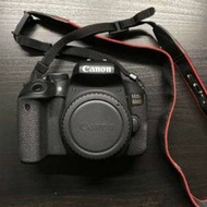 CANON 800D