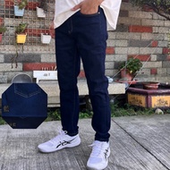 [Denim Life Series] BSCO Slimmer Look Slim-fit Small Straight Made in Taiwan Jeans Trousers Denim