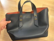 Charles & Keith 托特包