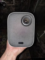小米投影機（有問題，畫面變色）